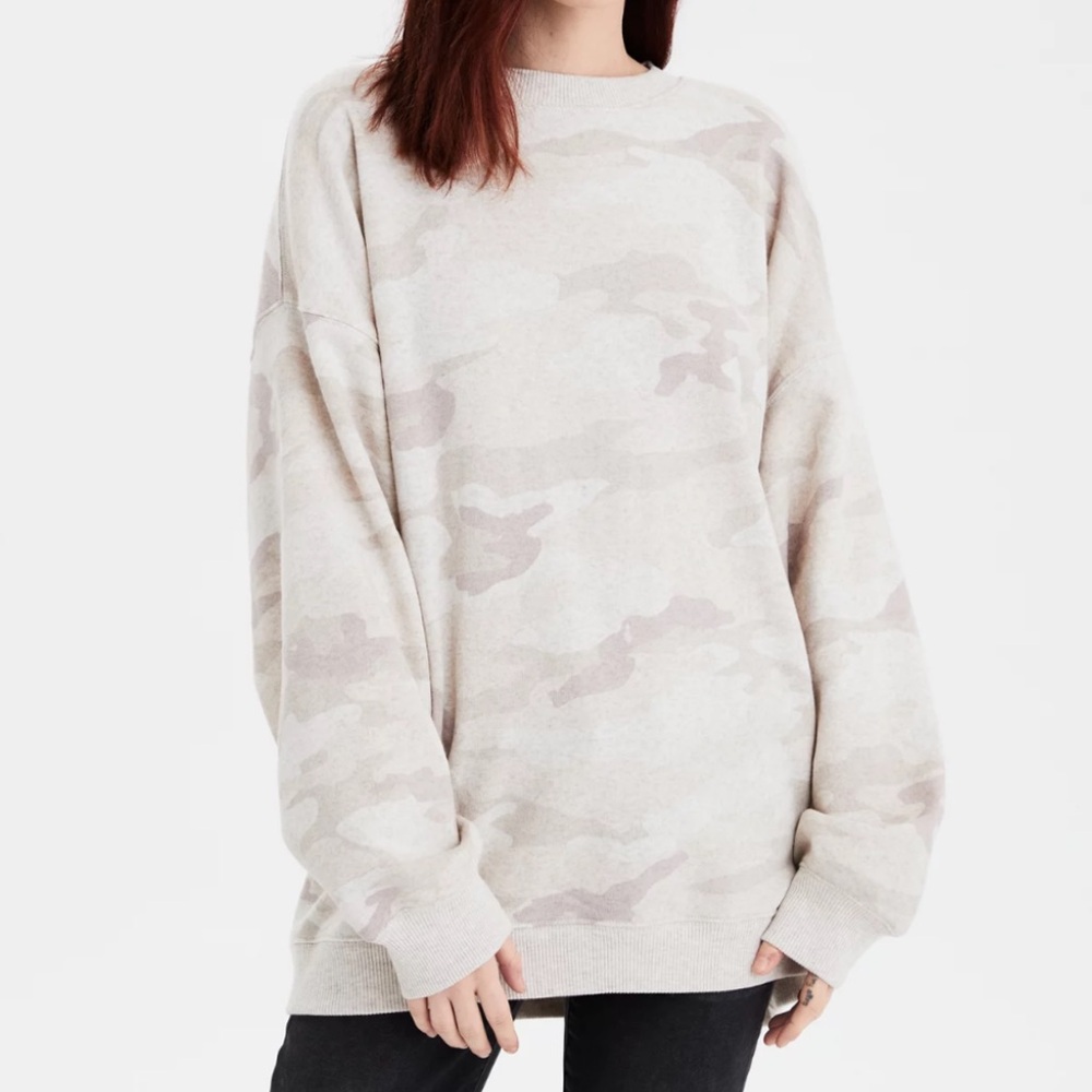 comfy camo oversized American Eagle crewneck